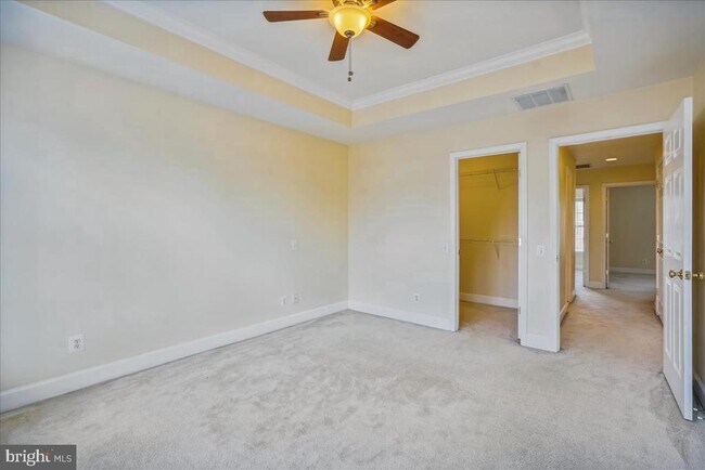 Building Photo - 2481 Walnut Rocker Ln