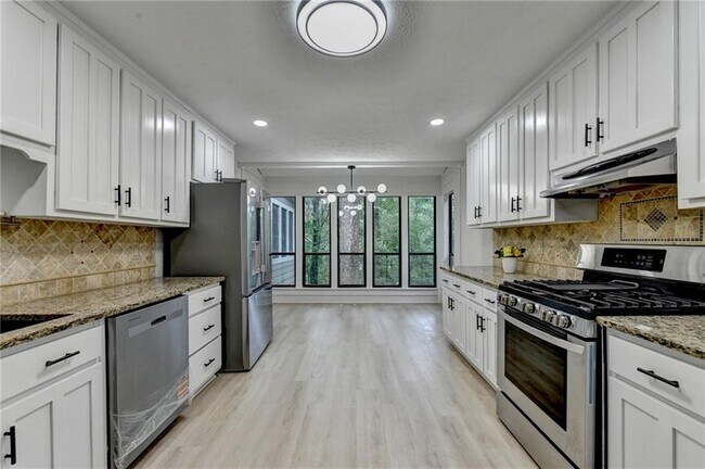 Building Photo - 5100 Forest Mist Dr