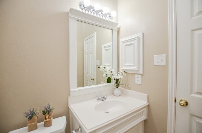 Building Photo - 2811 Willow Fork Dr