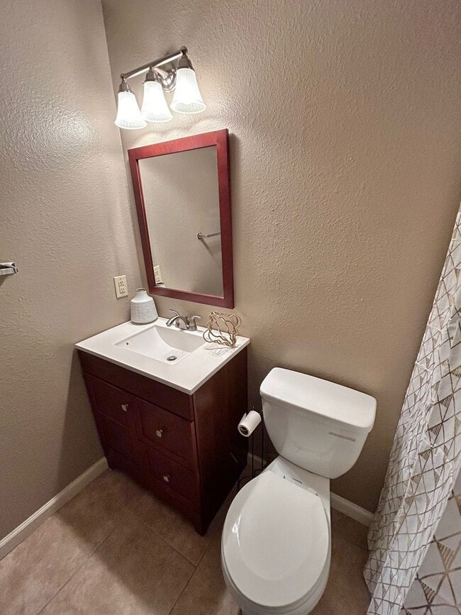 Building Photo - 3BED/2BATH Home For Rent Near Steubing Ranch! Available Now!