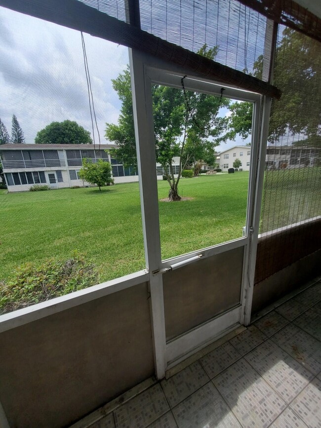 Building Photo - 90 Andover D