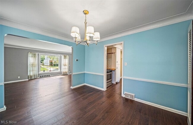 Building Photo - 4069 Bushnell Rd