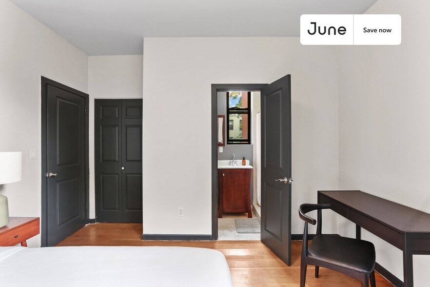 Building Photo - 161 W 120th St