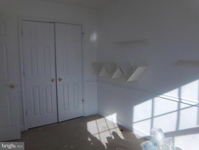 Building Photo - 20320 Cedarhurst Way