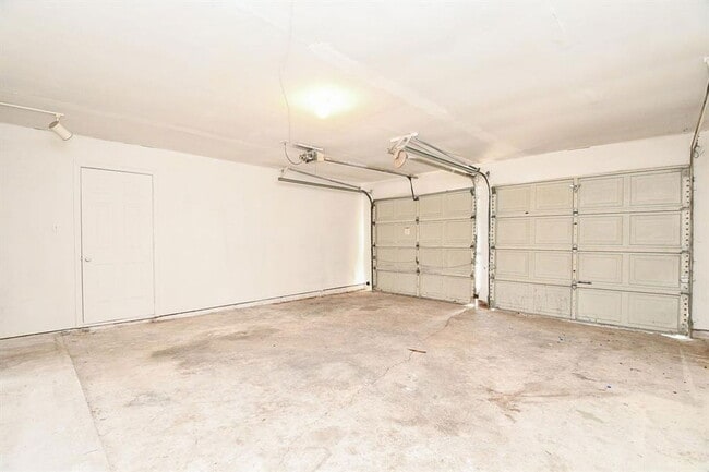 Building Photo - 14230 Cellini Dr