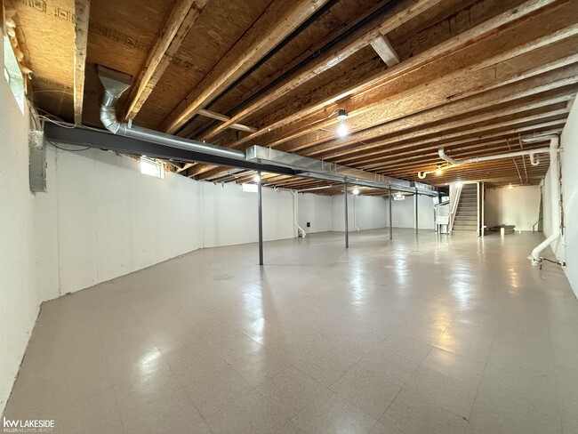 Building Photo - 50299 Highpoint Ct