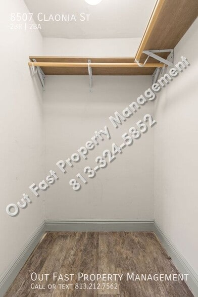 Building Photo - 8507 Claonia St