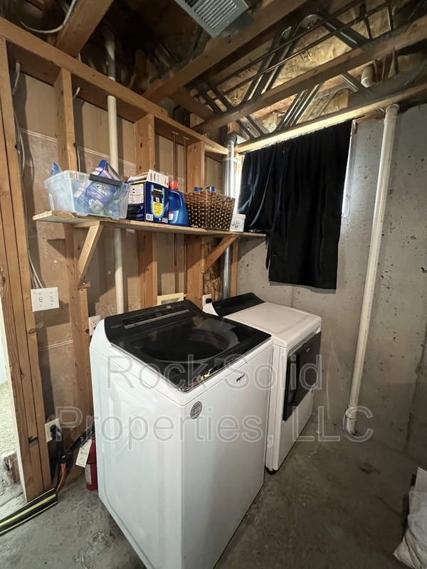 Building Photo - 907 Arcadian Dr