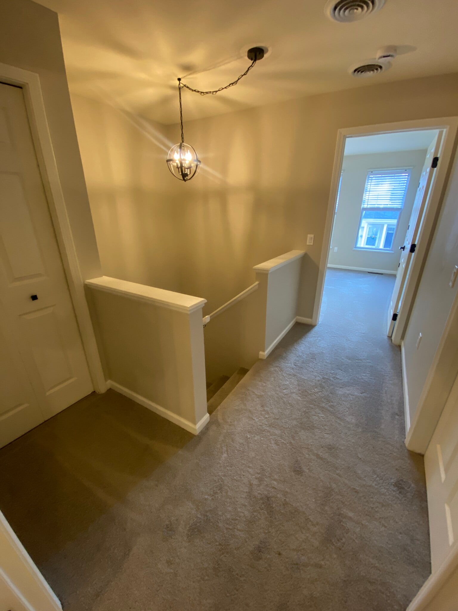Upstairs hallway - 2989 Holborn Cir