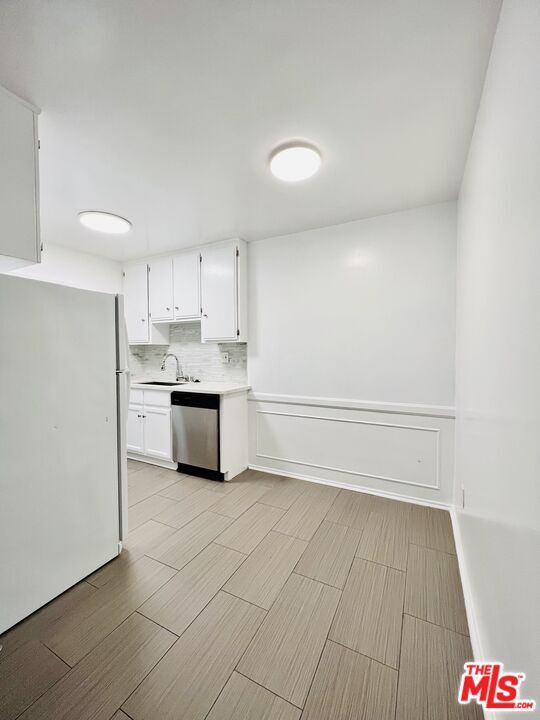 Building Photo - 1833 Normandie Ave