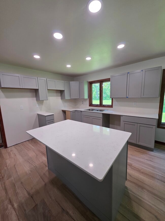 Building Photo - 4465 N 147th St