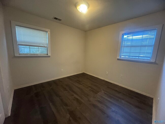 Building Photo - 4802 Proctor Cir NW