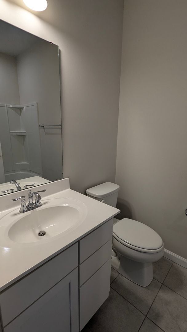 Building Photo - 3-4 Bedrooms Townhome Concord Village, Avo...