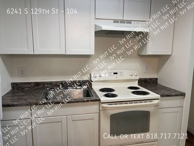 Building Photo - 6241 S 129th St