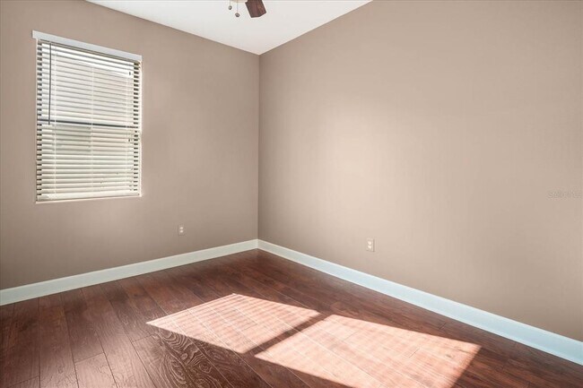 Building Photo - 8522 White Poplar Dr