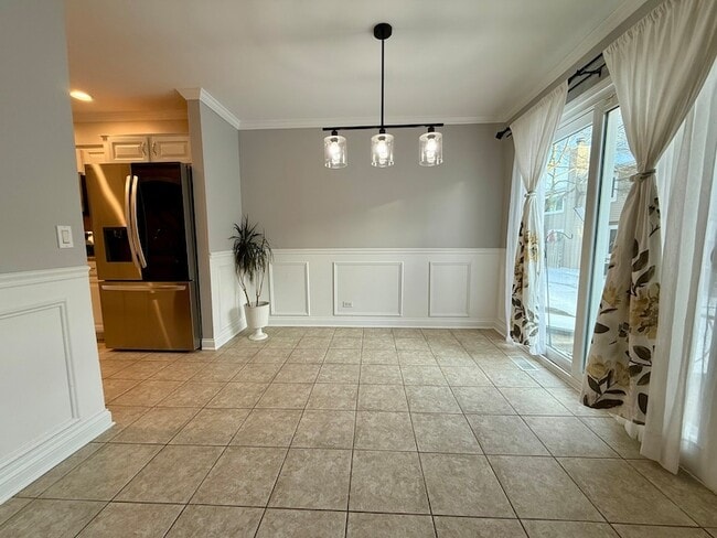 Building Photo - 1963 N Heritage Dr