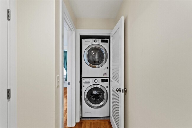 Building Photo - 155 Nantasket Rd