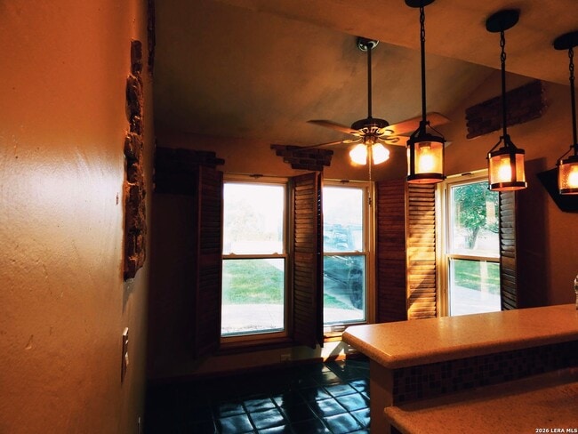 Building Photo - 3623 Green Spring
