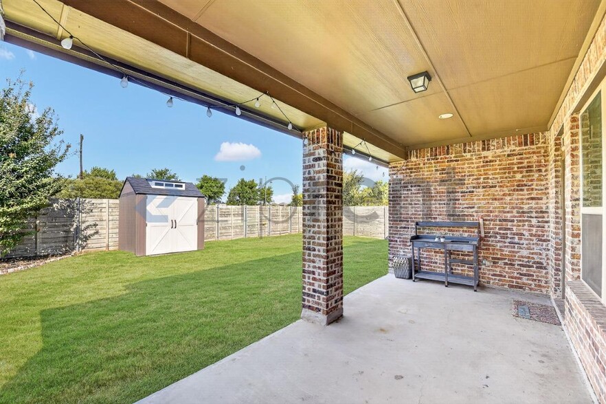 Building Photo - Unit