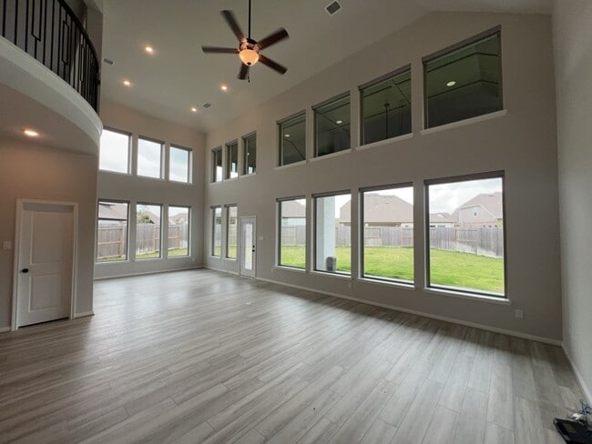 Building Photo - 18411 Starlight Vly Trl