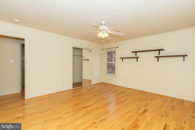 Building Photo - 3311 Mission Rd