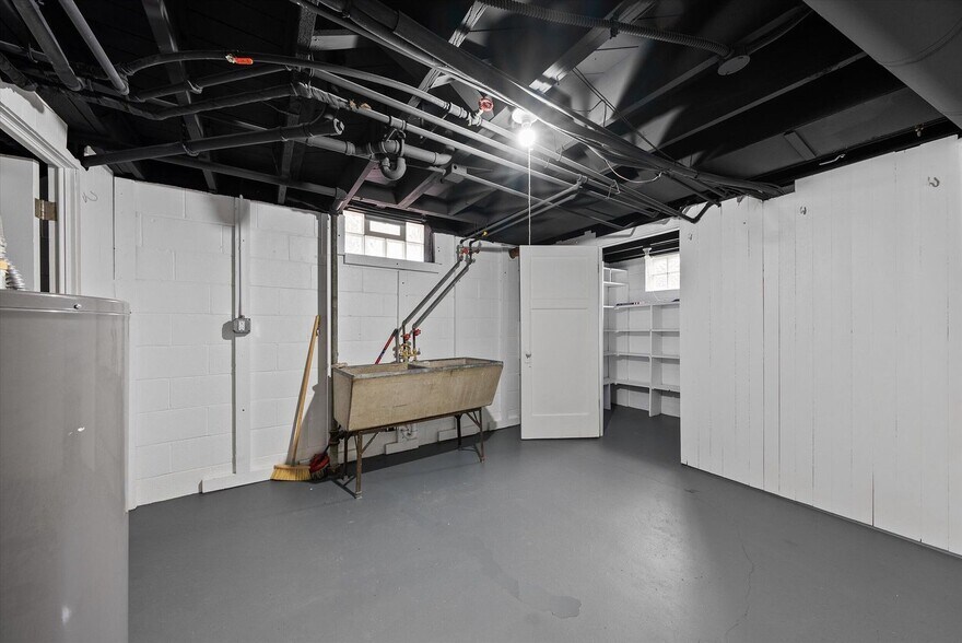 Washer and dryer is onsite - 3702 N 51st Blvd