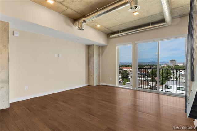 Building Photo - 1515 Julian St
