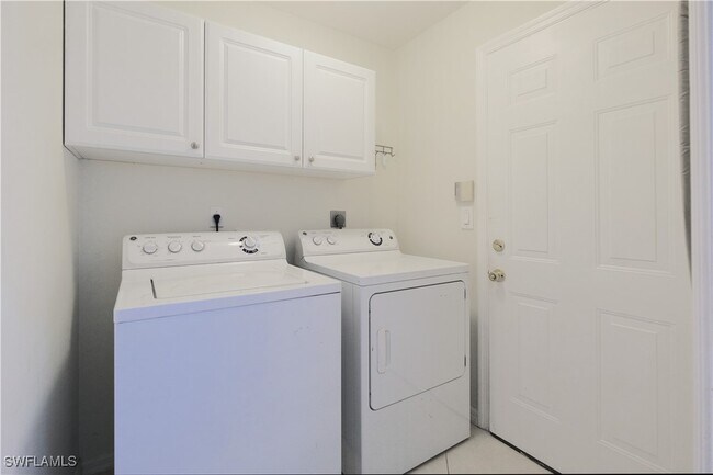 Building Photo - 5442 Whitten Dr