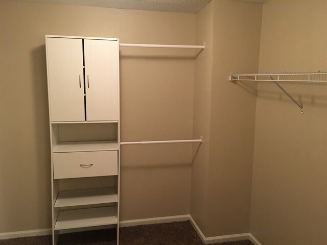 Building Photo - 1 Holly Springs Cir