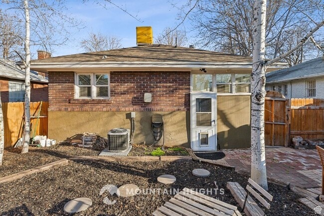 Building Photo - 138 Harvard Ave