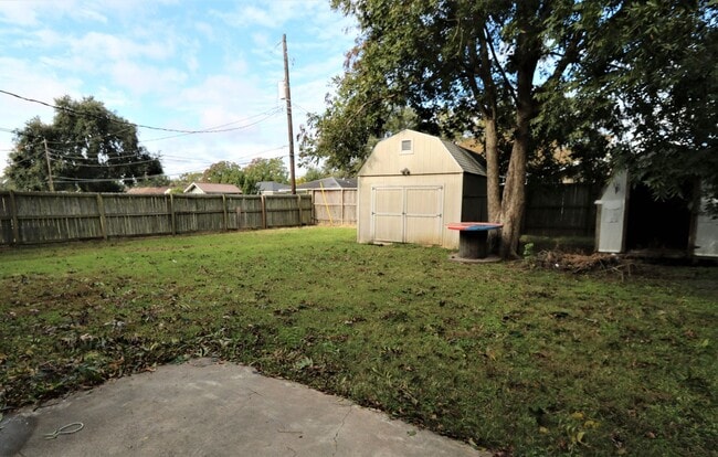 Building Photo - 2708 Avenue N