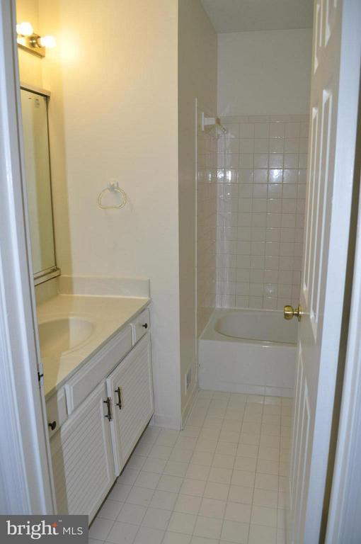 Building Photo - 2109 Falling Creek Rd