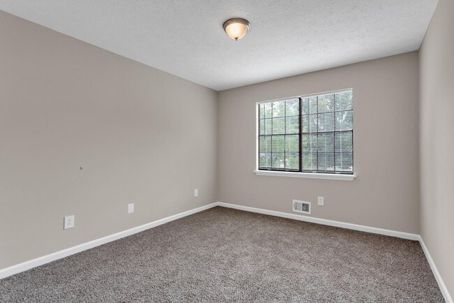 Building Photo - 8989 Teal Ln