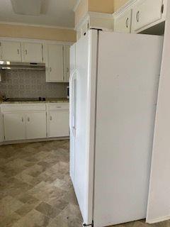 Building Photo - 817 Kenwood Dr