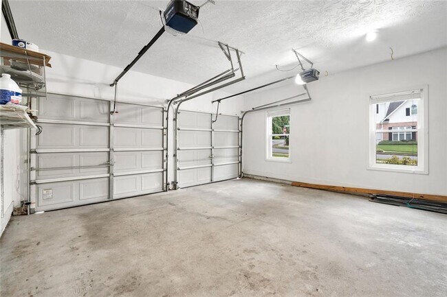 Building Photo - 702 Ashley Glen Ln