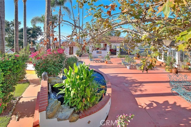 Building Photo - 145 S Vista Grande