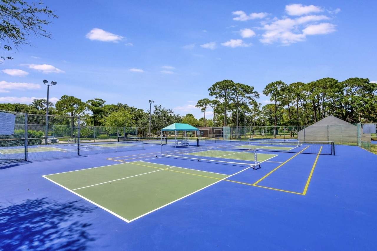 Building Photo - 2311 23rd Ln