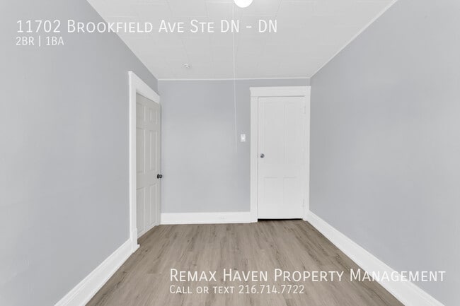 Building Photo - 11702 Brookfield Ave