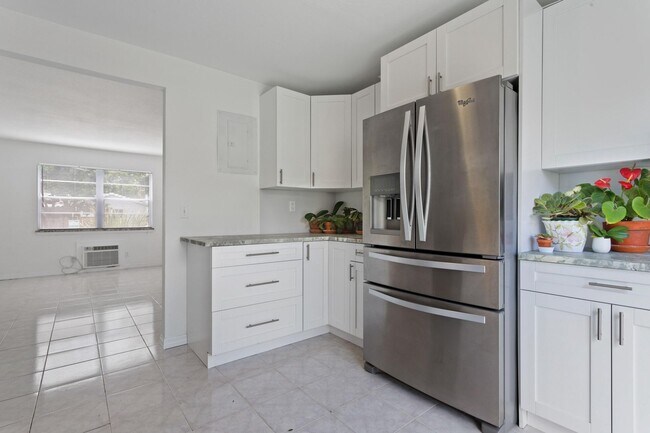 Building Photo - 216 Ocean Breeze
