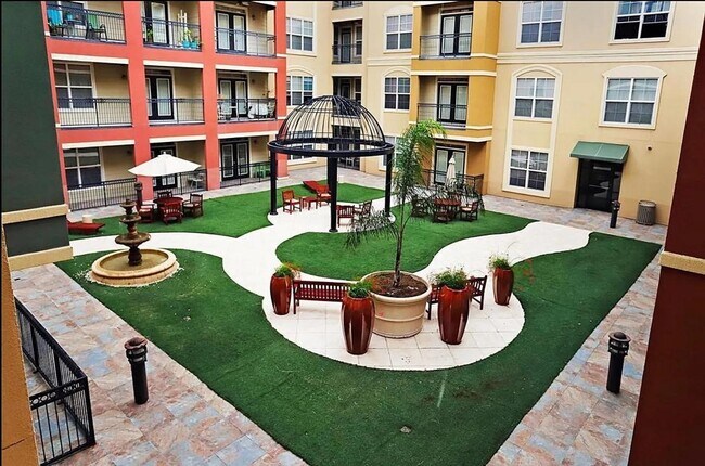 Building Photo - 1711 Old Spanish Trl