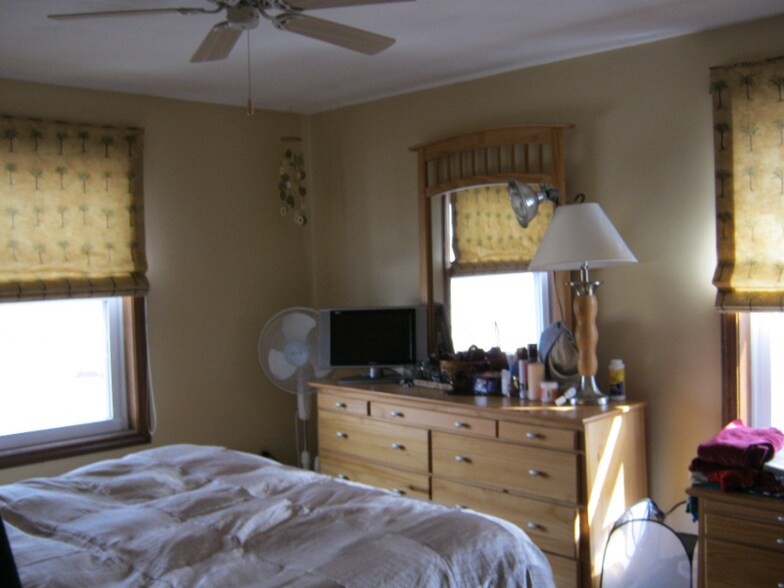 Building Photo - 130 Purgatory Rd
