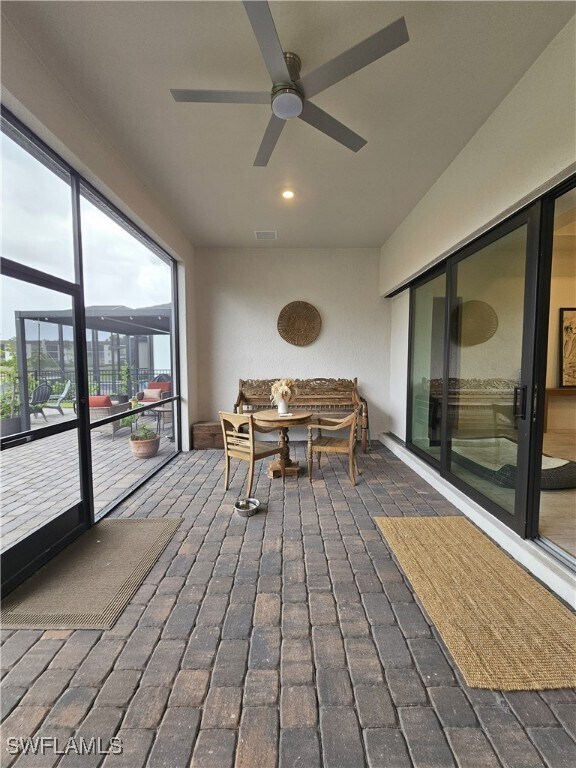 Building Photo - 25629 Shoreline Gaze Dr
