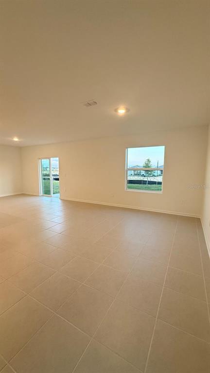 Building Photo - 3362 Alexander Dr