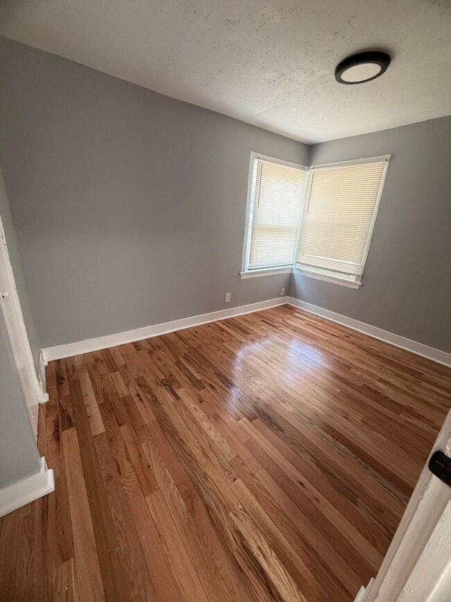 Building Photo - 134 Rock Creek Rd