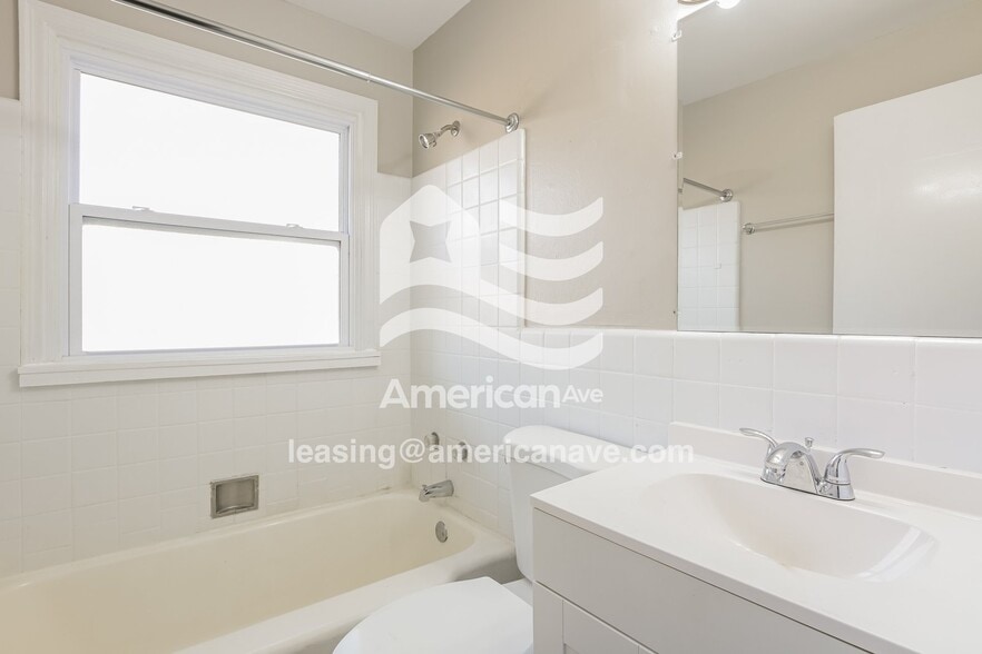 Building Photo - 9100 Ellison Dr