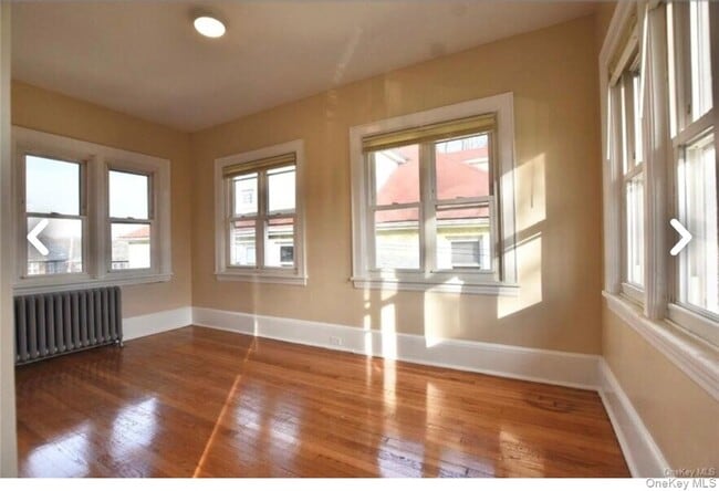 Building Photo - 96 Grandview Ave