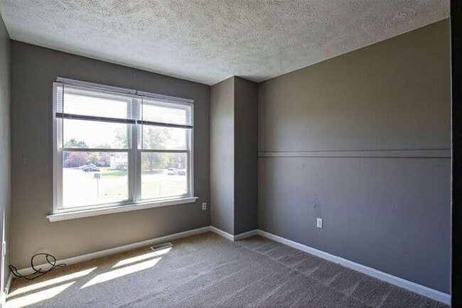 Building Photo - 22125 St Leonards Circle