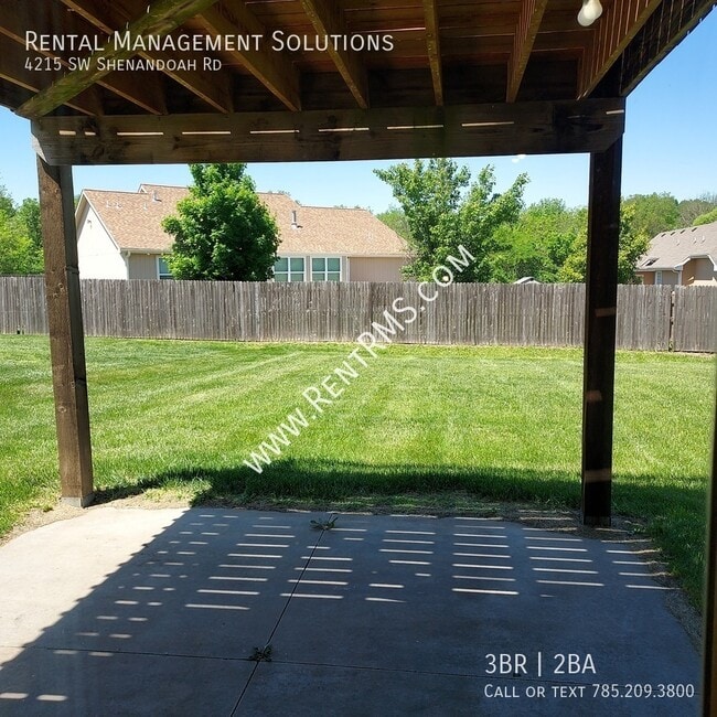 Building Photo - 4215 SW Shenandoah Rd