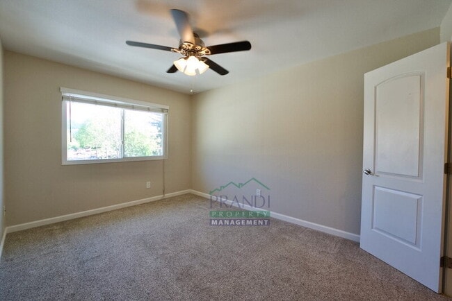 Building Photo - 1 Oliva Dr