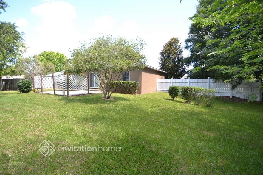 Building Photo - 4736 Robin Dr